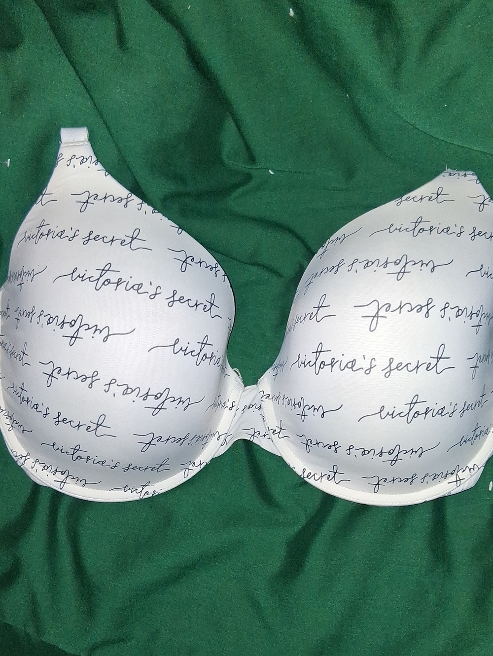 Victoria's Secret White Script Logo Molded T-Shirt Bra Size 38ddd